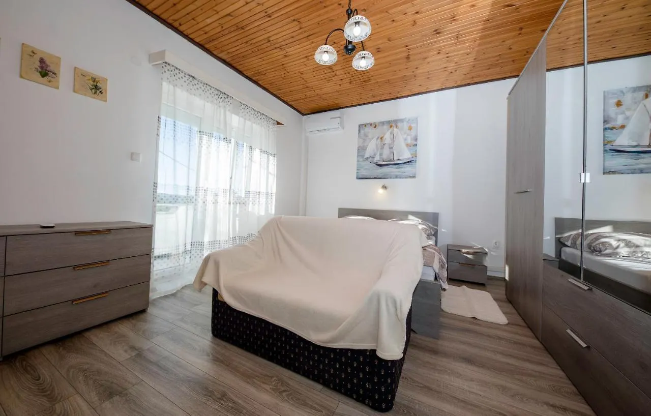 House Predrag Βίλα Supetarska Draga 0*,